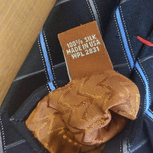 Michael Kors Navy Striped 100% Silk Tie - Picture 3 of 7